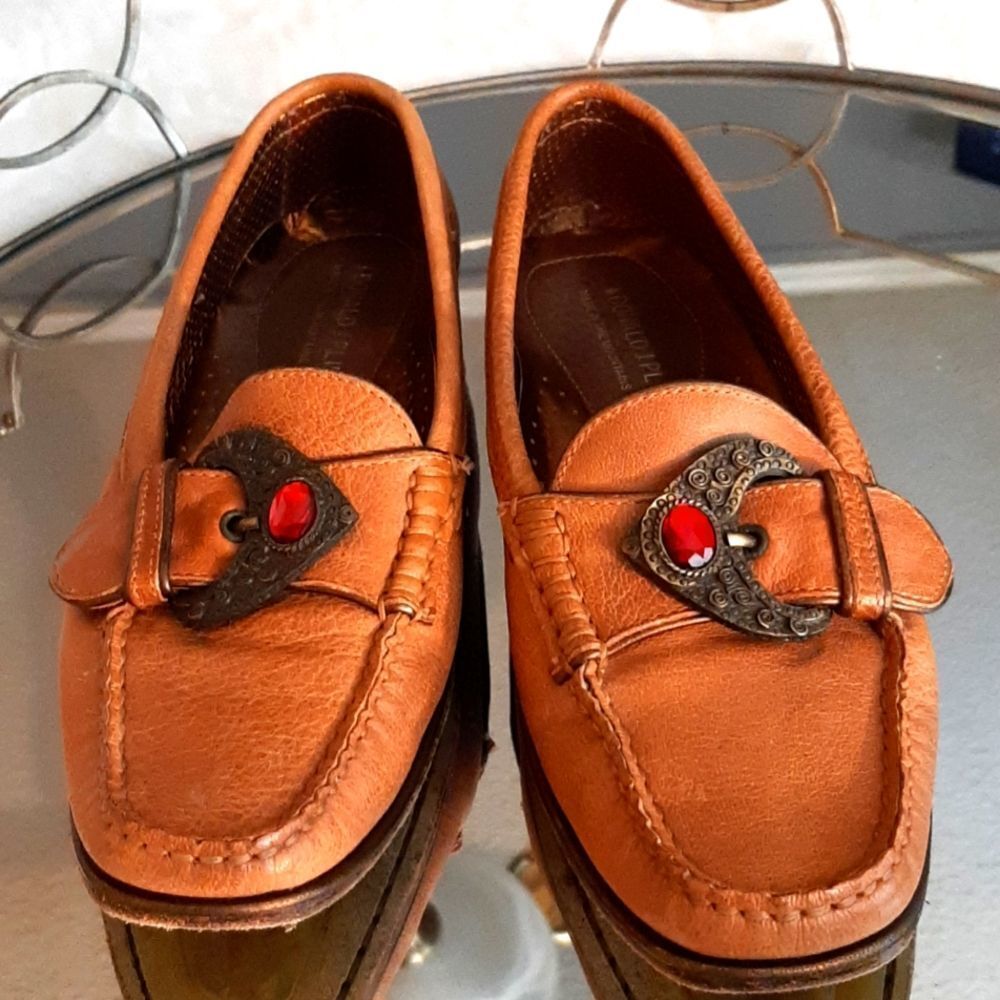 Vintage DONALD PLINER 100% Italian Leather Loafers  Brass‎ Buckle Ruby Gem Rare
